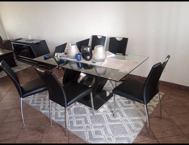 3 BEDROOM SECTIONAL TITLE FOR SALE IN BERTON PARK